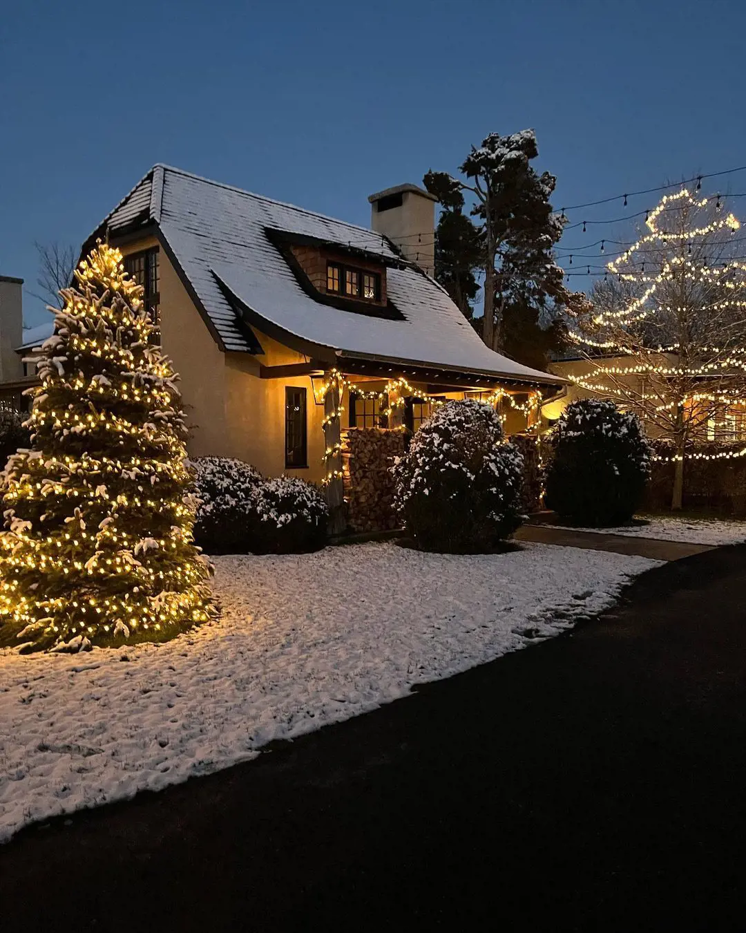 Christmas decoration at Valley Rock Inn & Mountain Club.