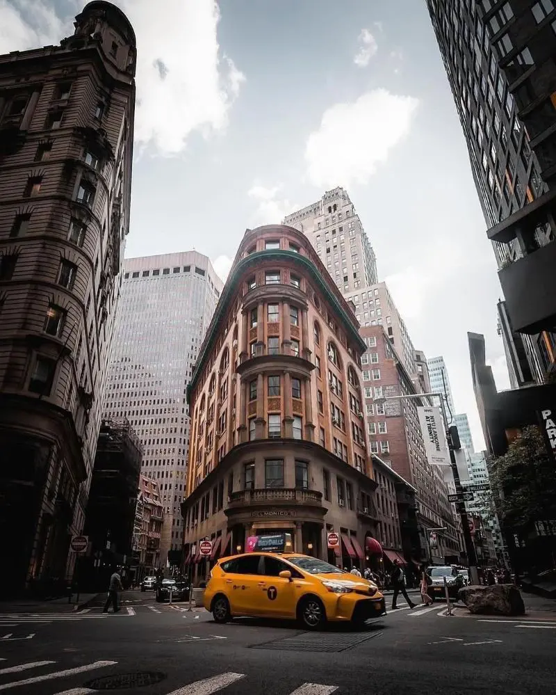 Luxury Buses touring in New York City.