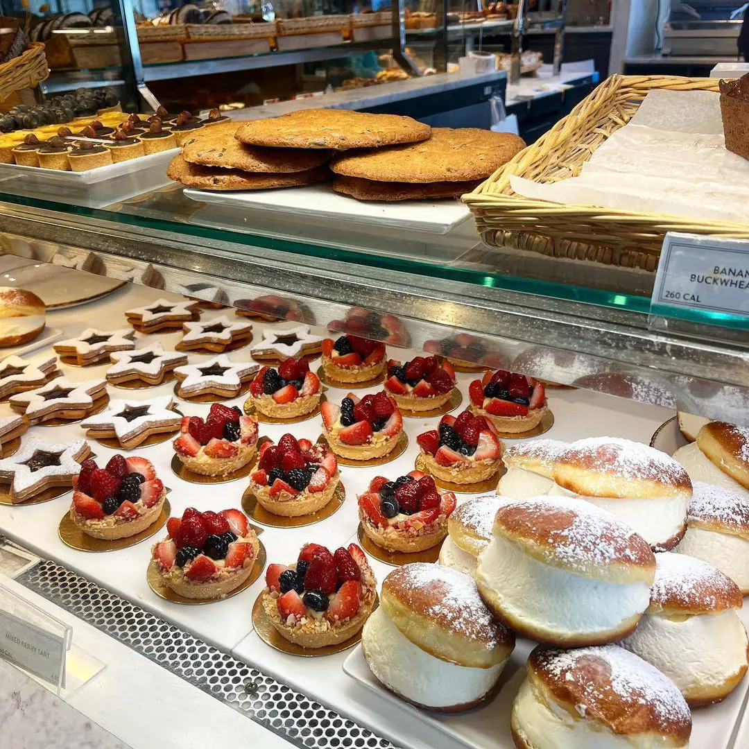 Enjoy some freshly baked goodies at Le Pain Quotidien. (Photo By: mccormicksmunchies)