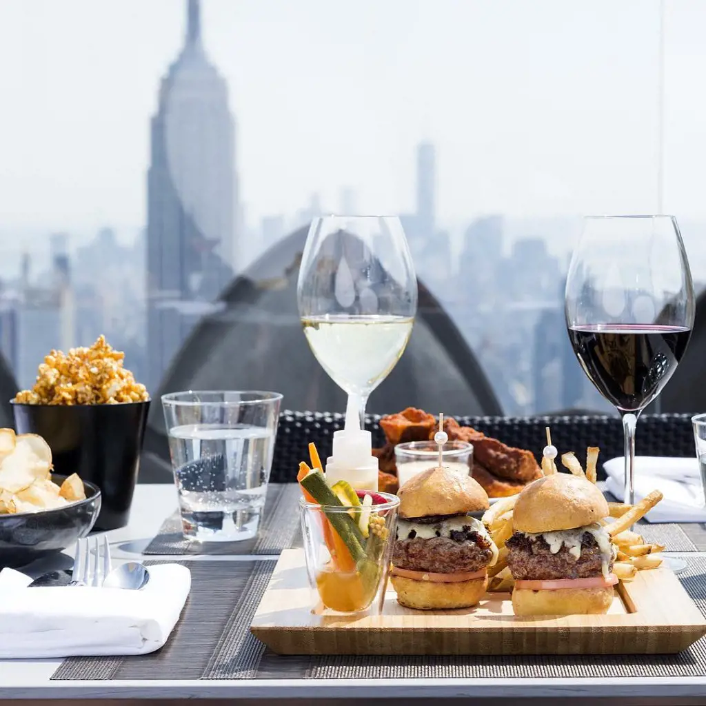 13 Best Places To Eat And Dine Near Rockefeller Center