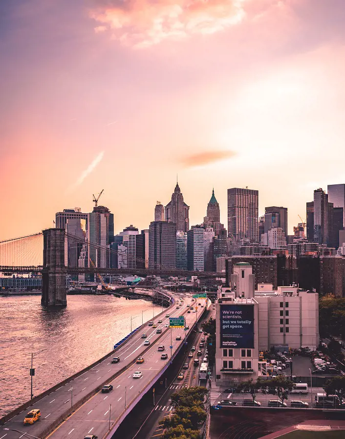 Sun setting at the Manhattan bridge. (Photo By: Lerone Pieters)